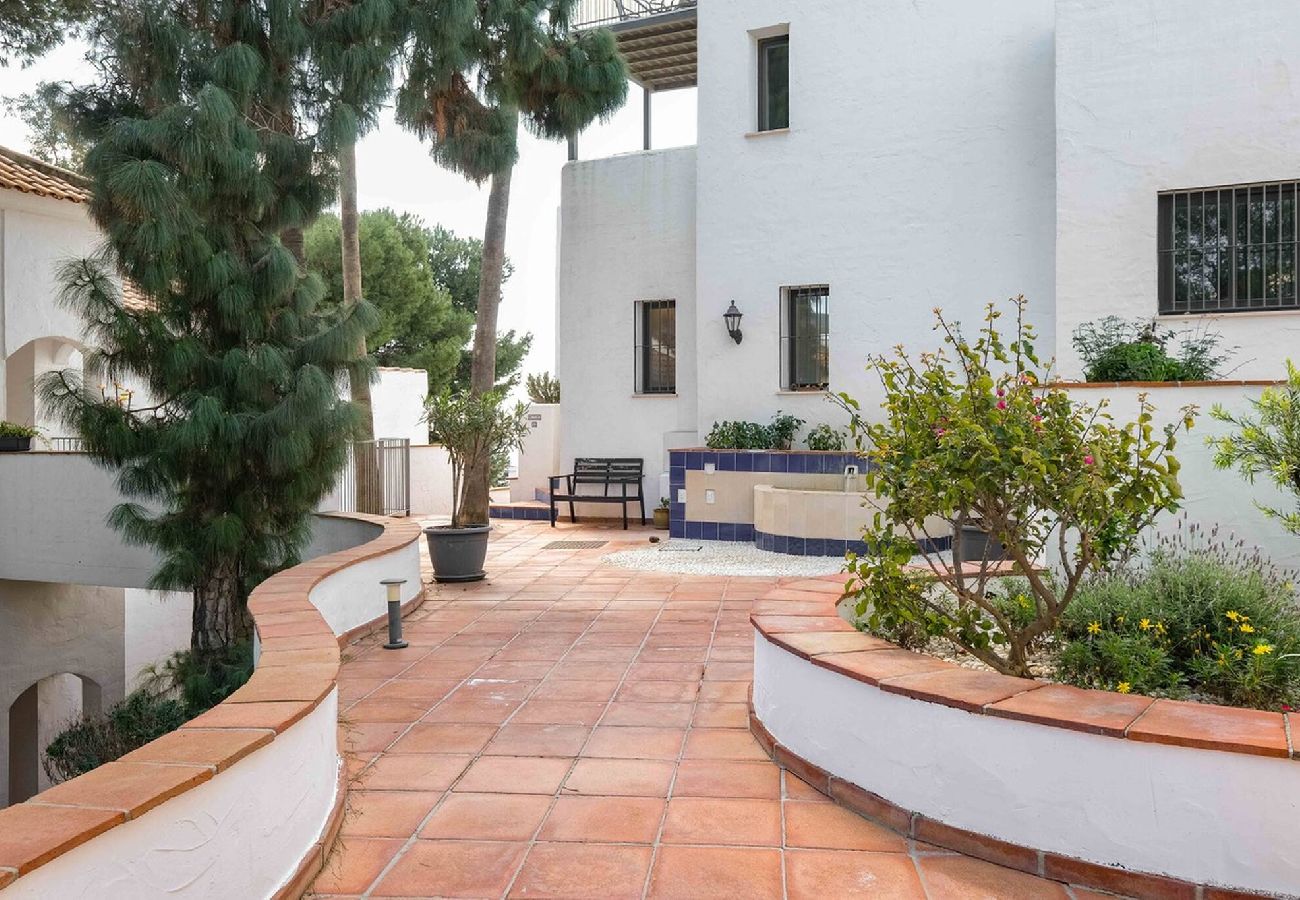 Casa adosada en Fuengirola - Charming Andalusian townhouse w/splash pool 