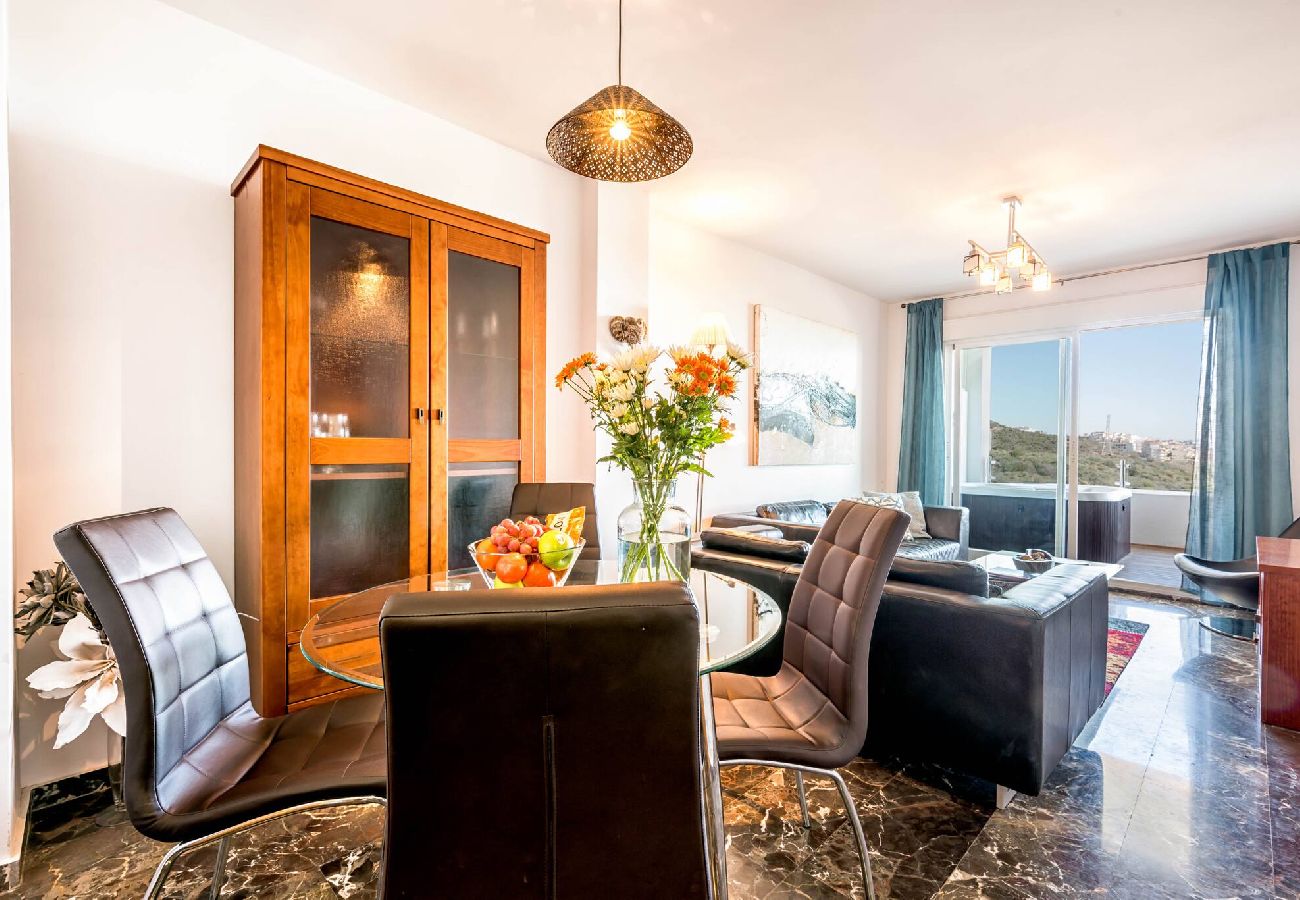 Apartamento en Fuengirola - Spectacular apartment with Jacuzzy 
