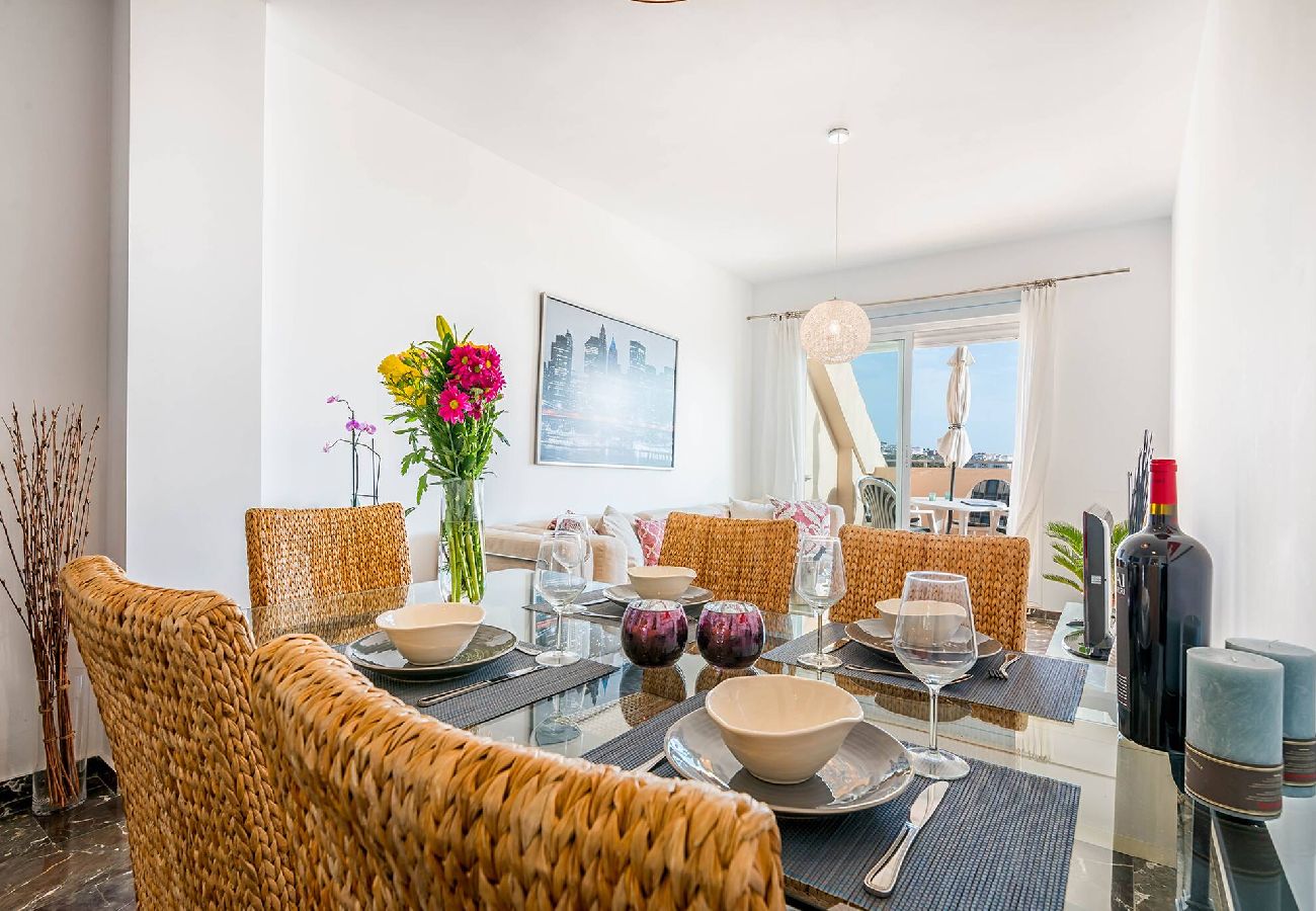 Apartamento en Fuengirola - Penthouse with jacuzzy and amazing view! 