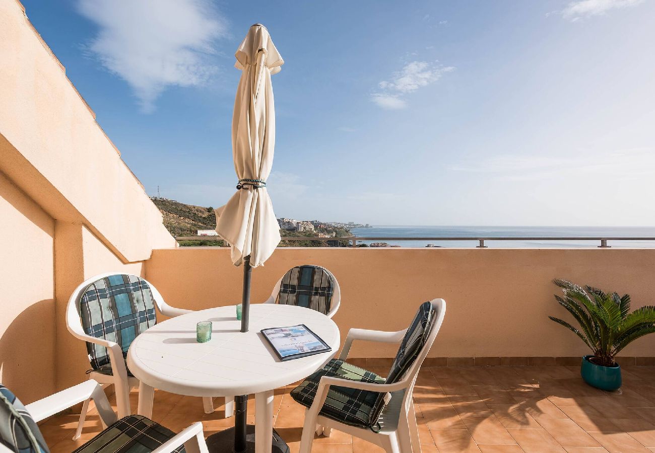 Apartamento en Fuengirola - Penthouse with jacuzzy and amazing view! 