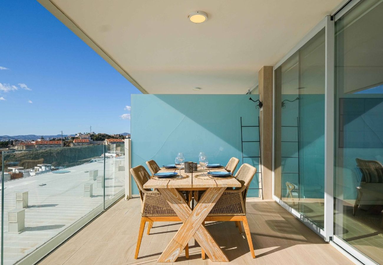 Apartamento en Fuengirola - Impresionante 2D con vistas panorámicas al mar