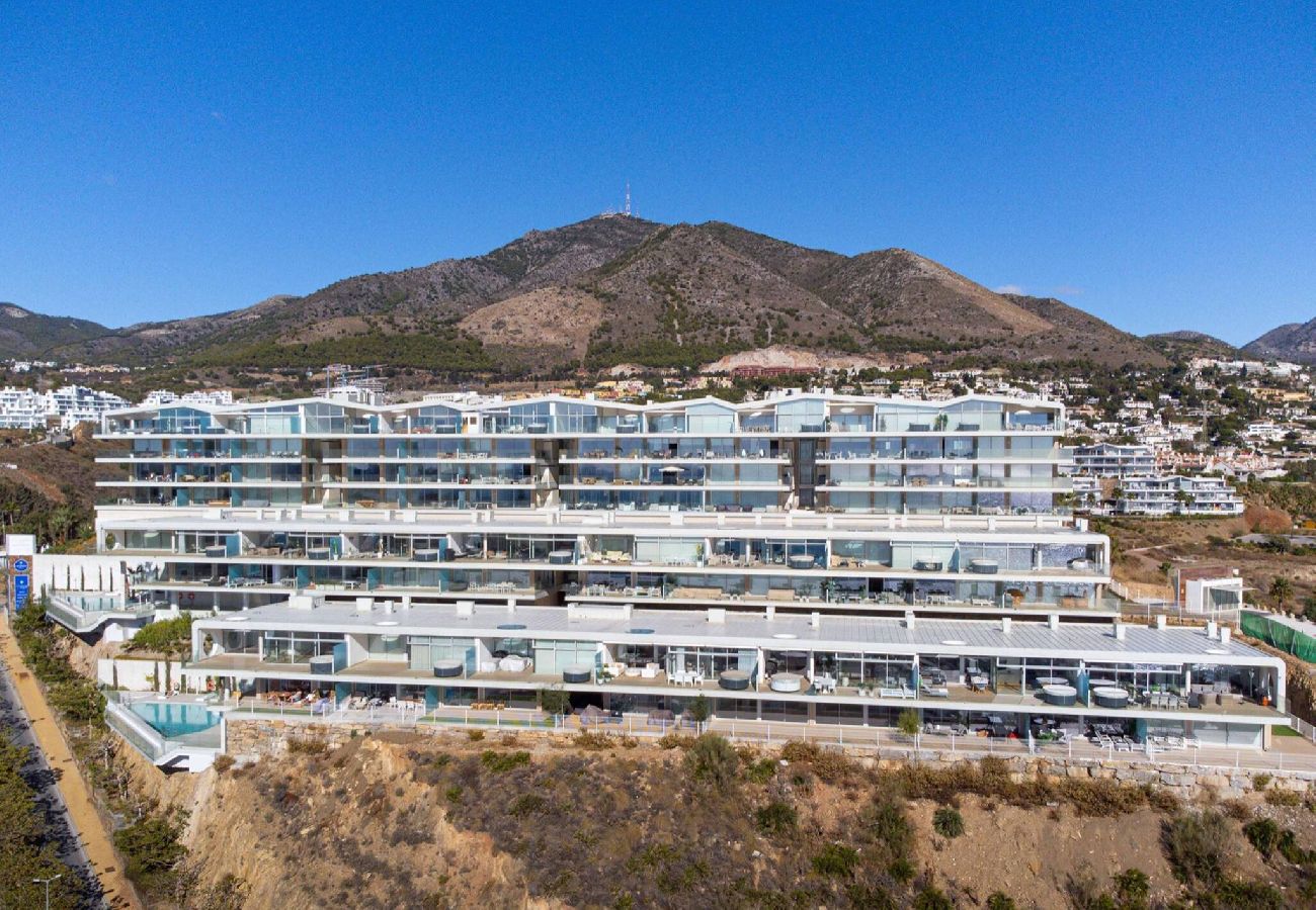 Apartamento en Fuengirola - Impresionante 2D con vistas panorámicas al mar