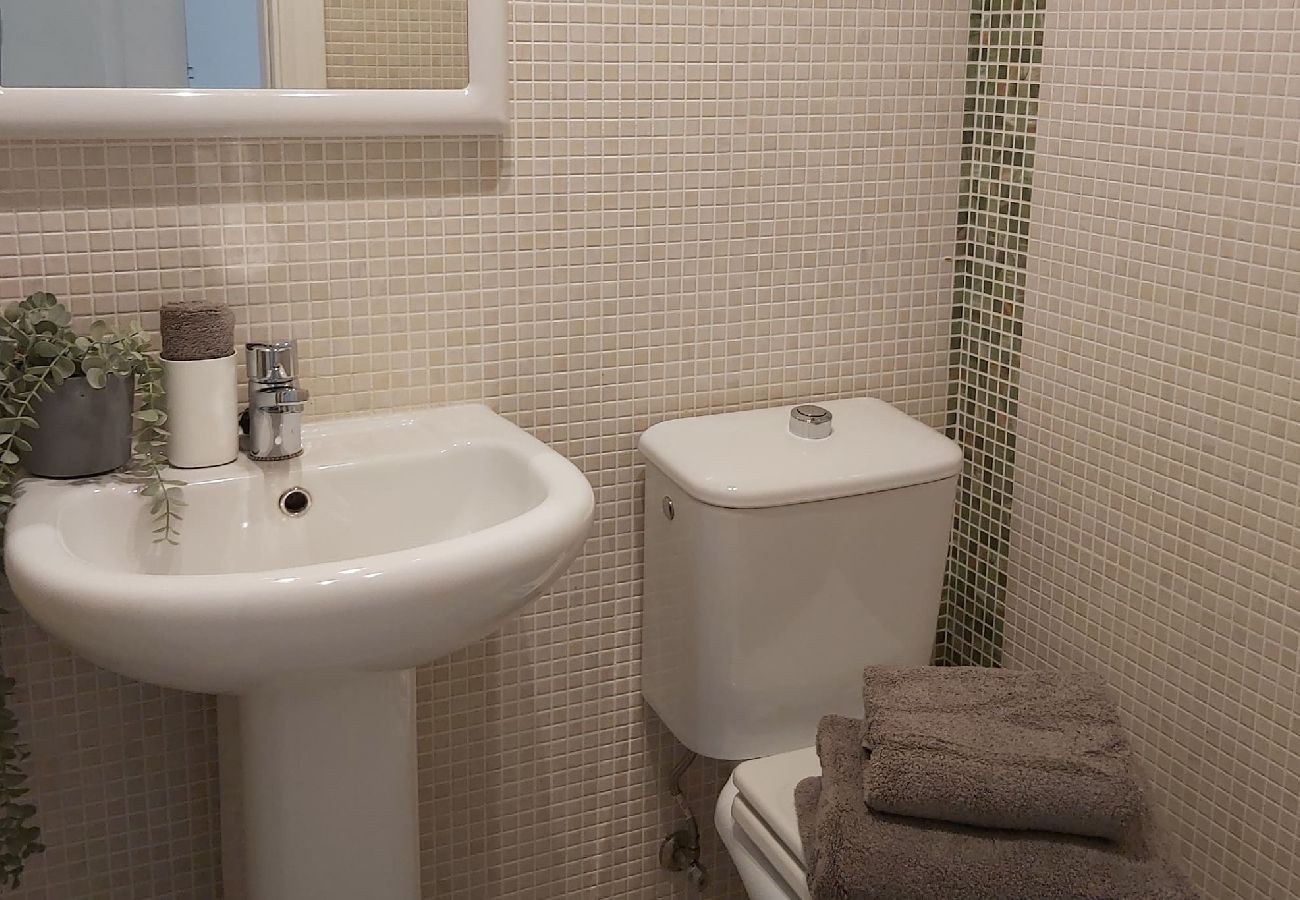 Apartamento en Benalmádena - Playa, pueblo, vistas, aquí lo tienes todo. 