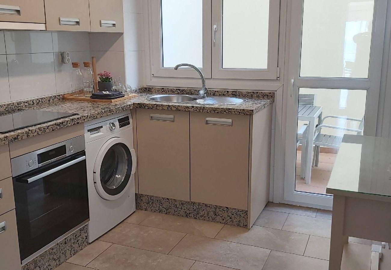 Apartamento en Benalmádena - Playa, pueblo, vistas, aquí lo tienes todo. 