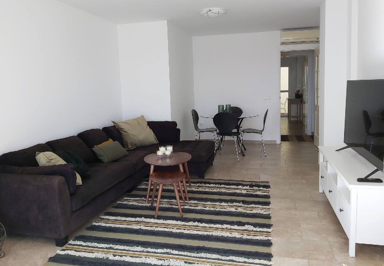 Apartamento en Benalmádena - Playa, pueblo, vistas, aquí lo tienes todo. 