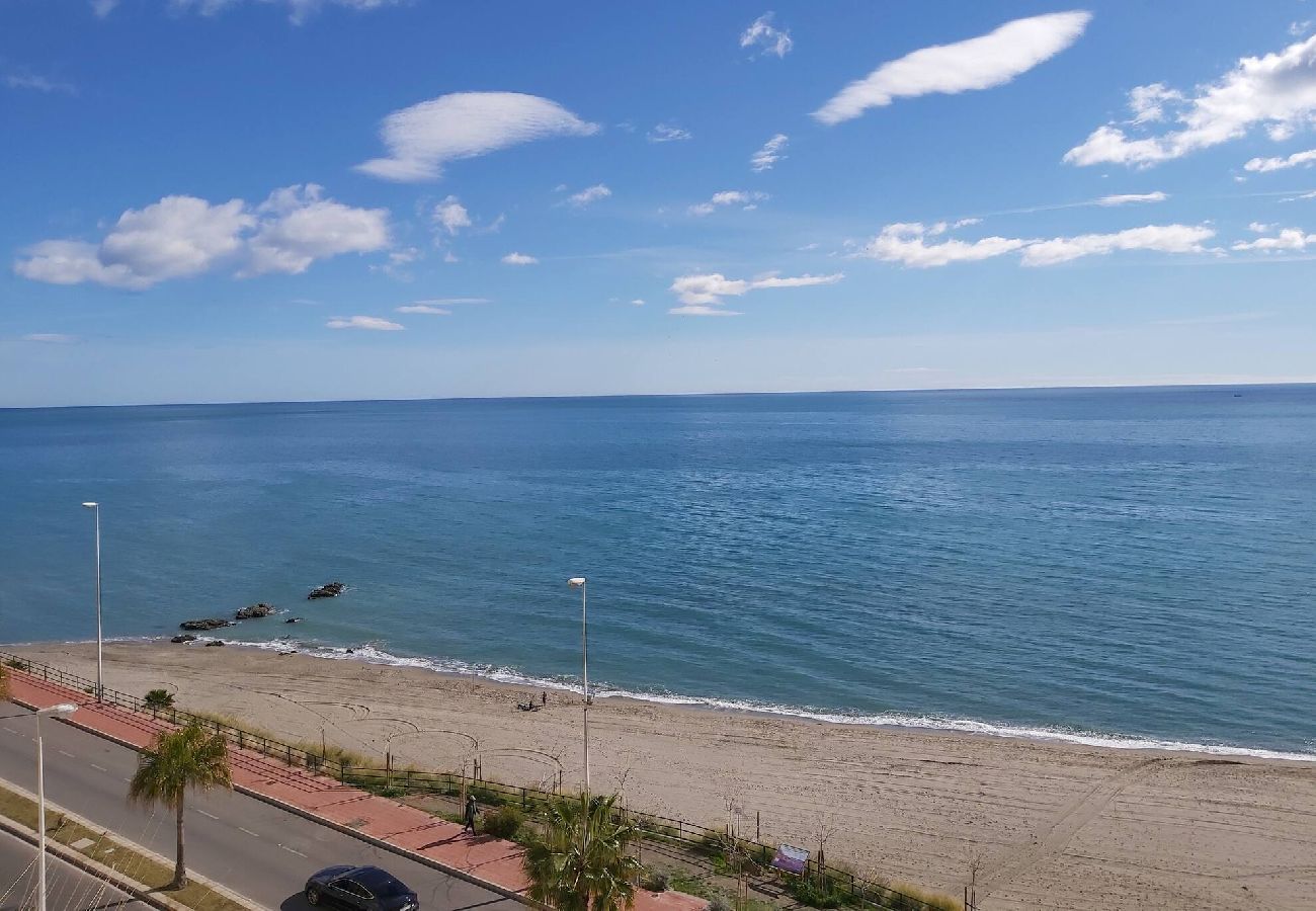 Apartamento en Benalmádena - Playa, pueblo, vistas, aquí lo tienes todo. 