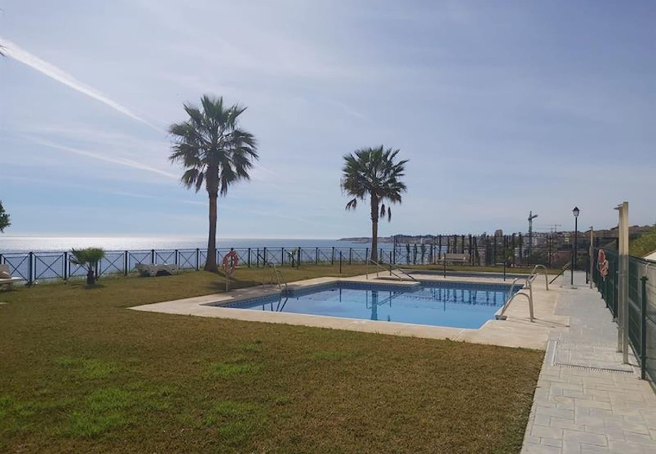 Apartamento en Benalmádena - Playa, pueblo, vistas, aquí lo tienes todo. 
