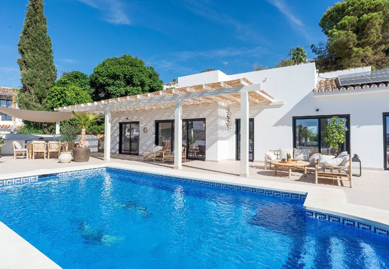 Villa en Benalmádena - Villa con piscina salada