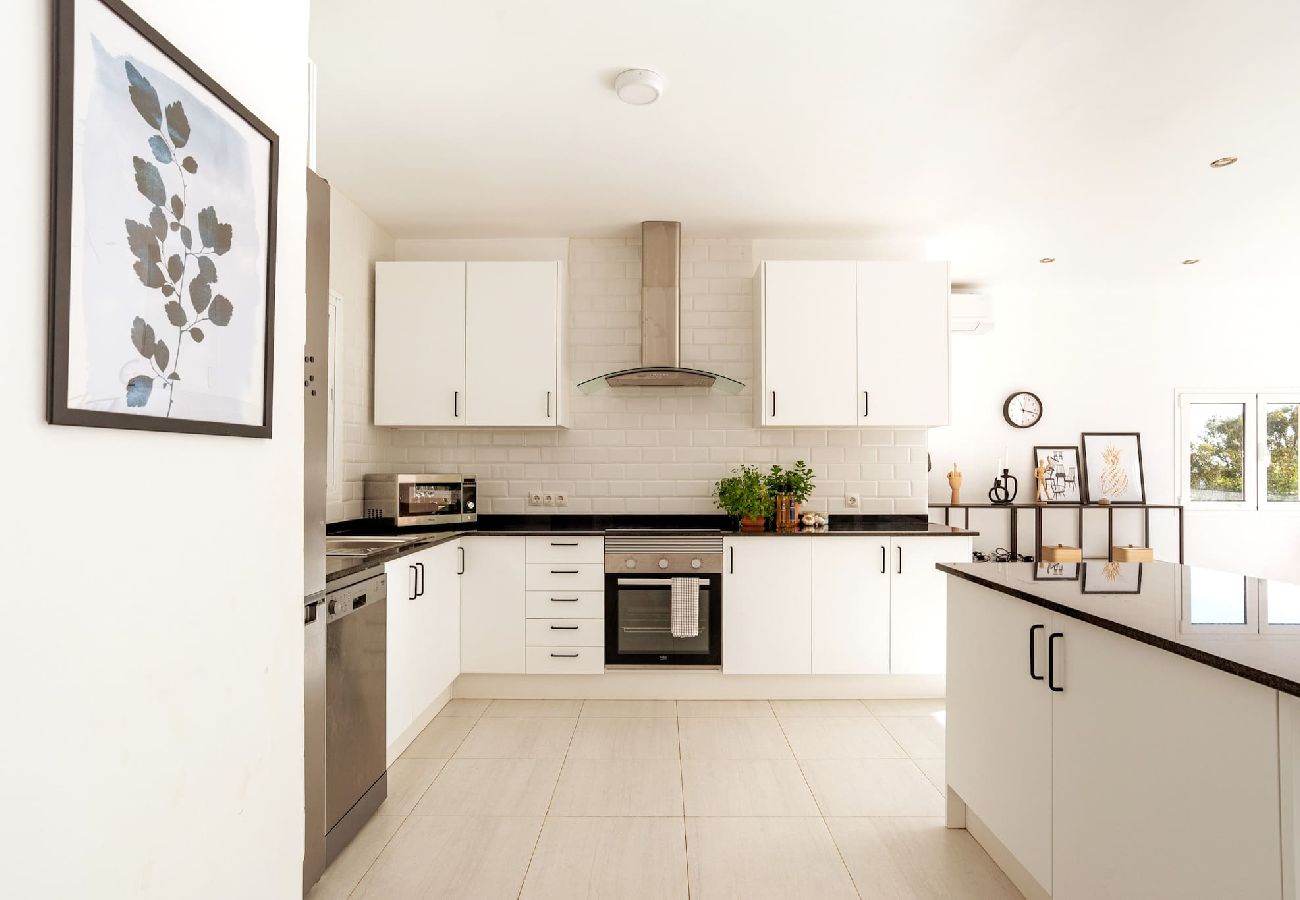 Villa en Mijas Costa - Villa, piscina privada cerca de la playa/pueblo. 