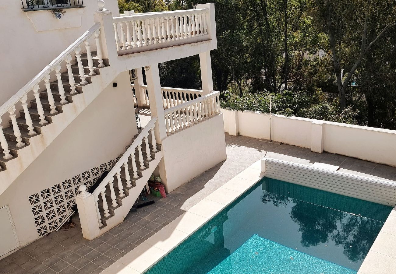 Villa en Mijas Costa - Villa, piscina privada cerca de la playa/pueblo. 