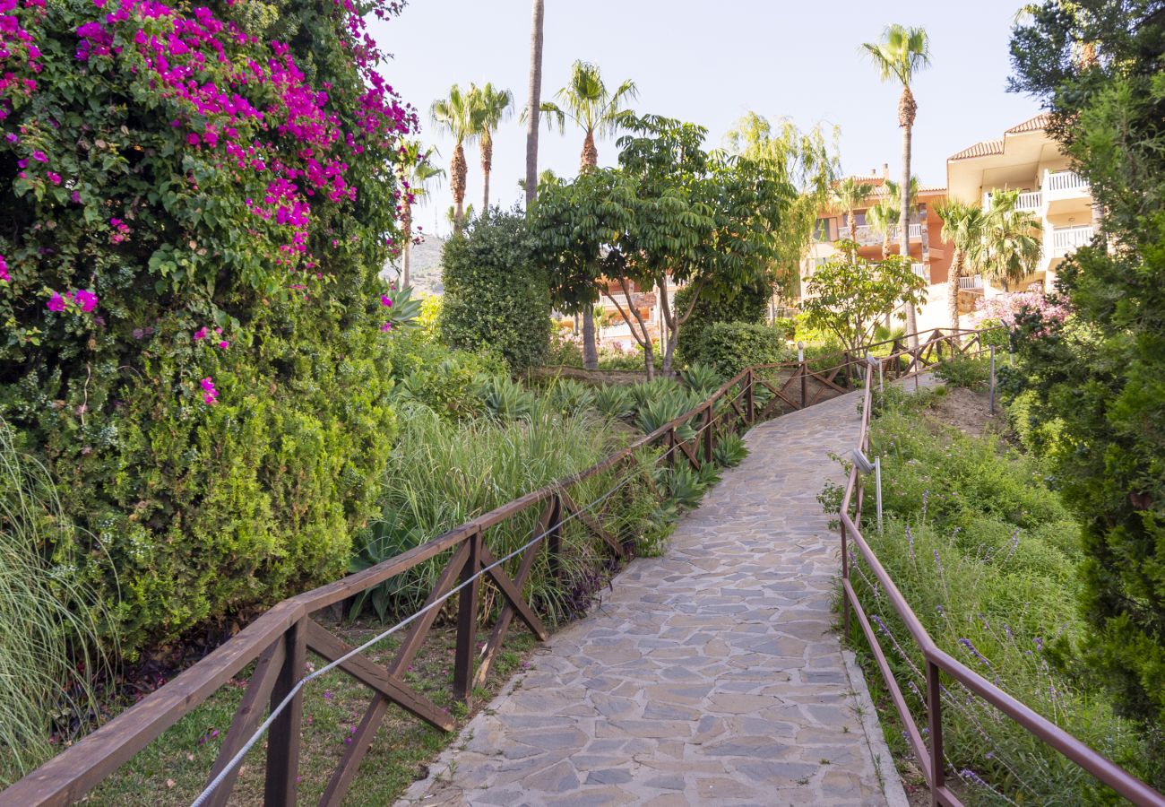 Apartamento en Fuengirola - Cozy 3BR Apartment in Higuerón 2 Pools & Terraces