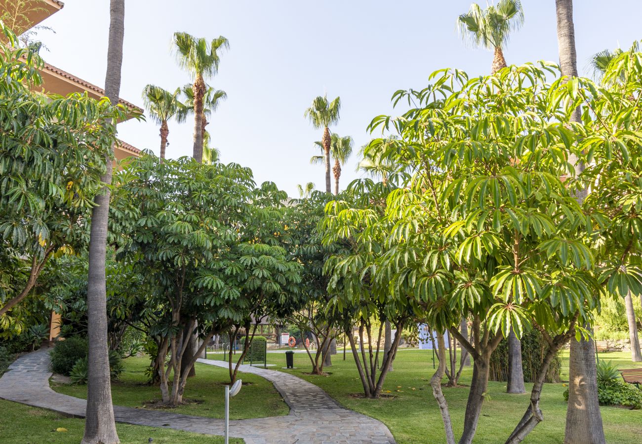 Apartamento en Fuengirola - Cozy 3BR Apartment in Higuerón 2 Pools & Terraces