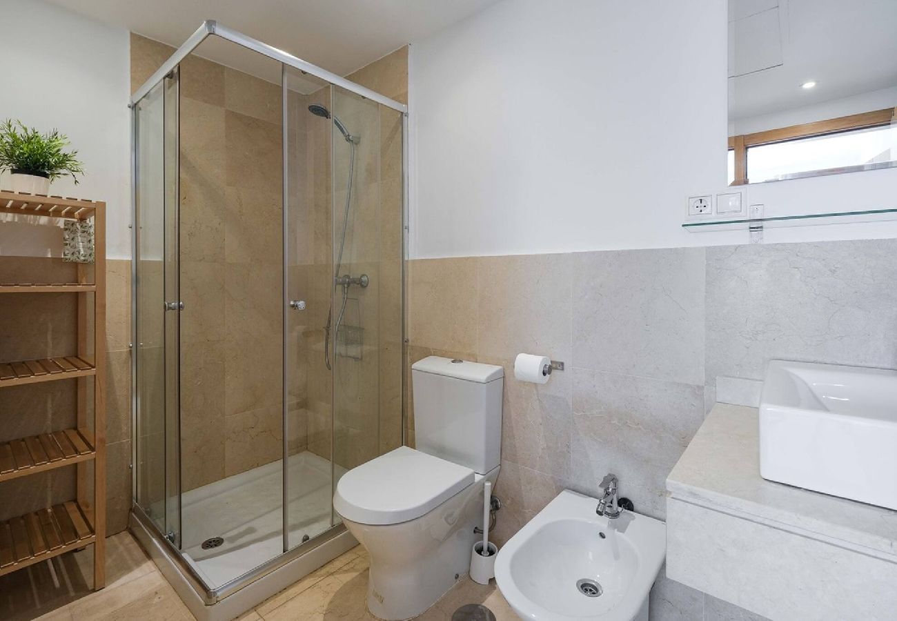 Byhus i Fuengirola - Charming Andalusian townhouse w/splash pool 