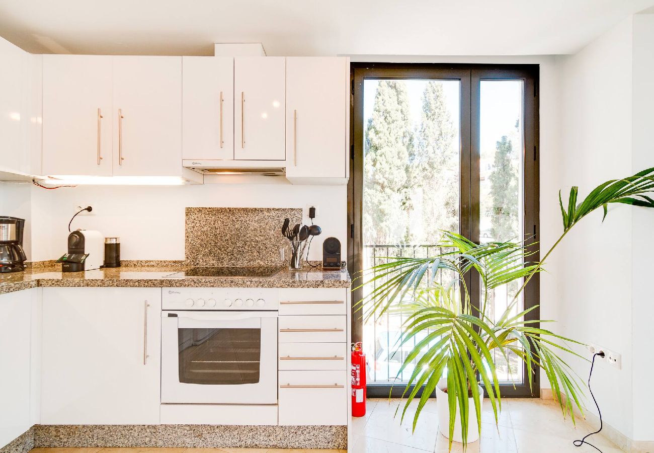 Byhus i Fuengirola - La Roca 6- 3V rækkehus m/splash pool