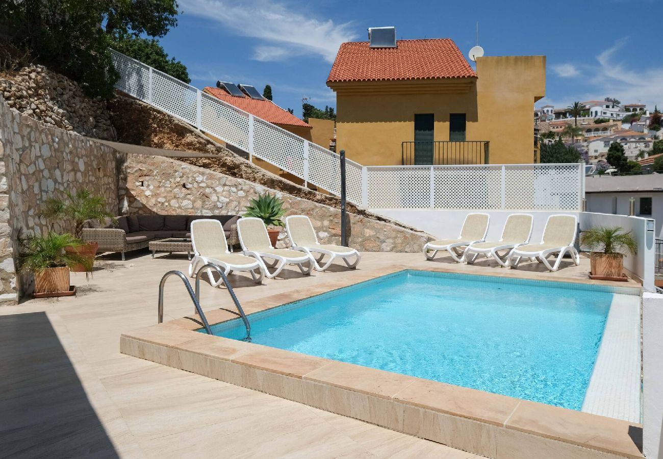 Villa i Fuengirola - La Vista med opvarmet pool