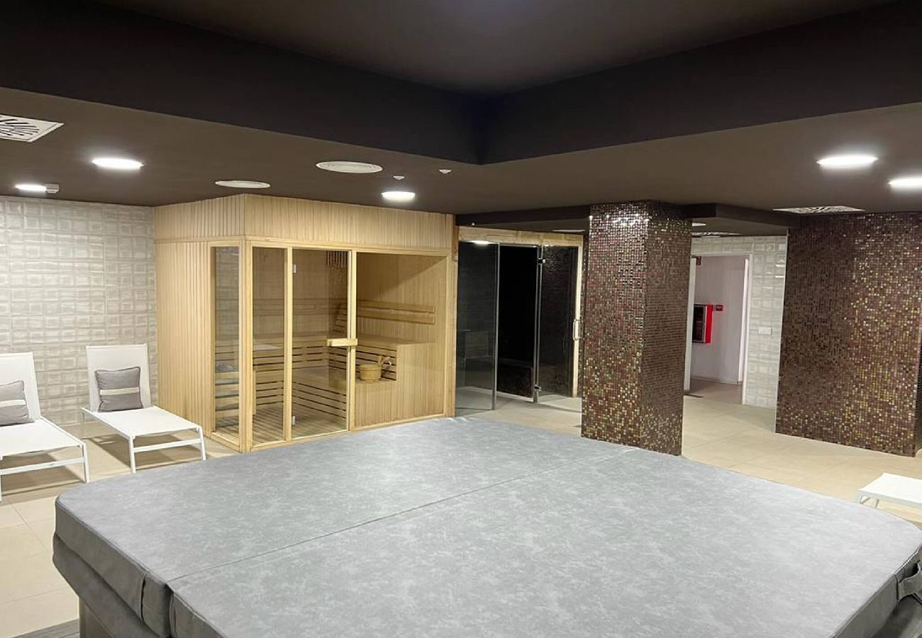 Lejlighed i Fuengirola - Premium Boho Penthouse m/jacuzzi 