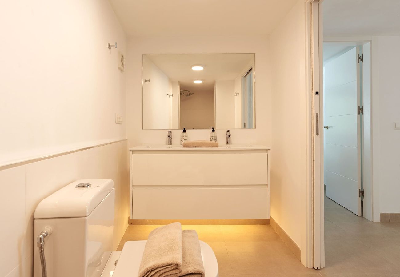 Villa i Mijas Costa - Luksus villa med privat pool tæt på by/strand 