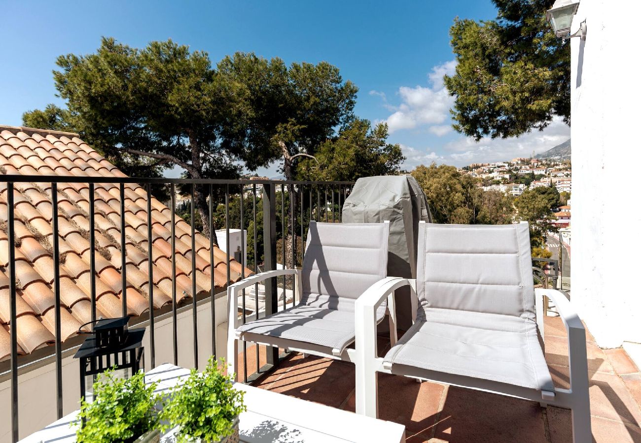 Byhus i Fuengirola - Byhus med fantastisk udsigt og privat splash pool. 