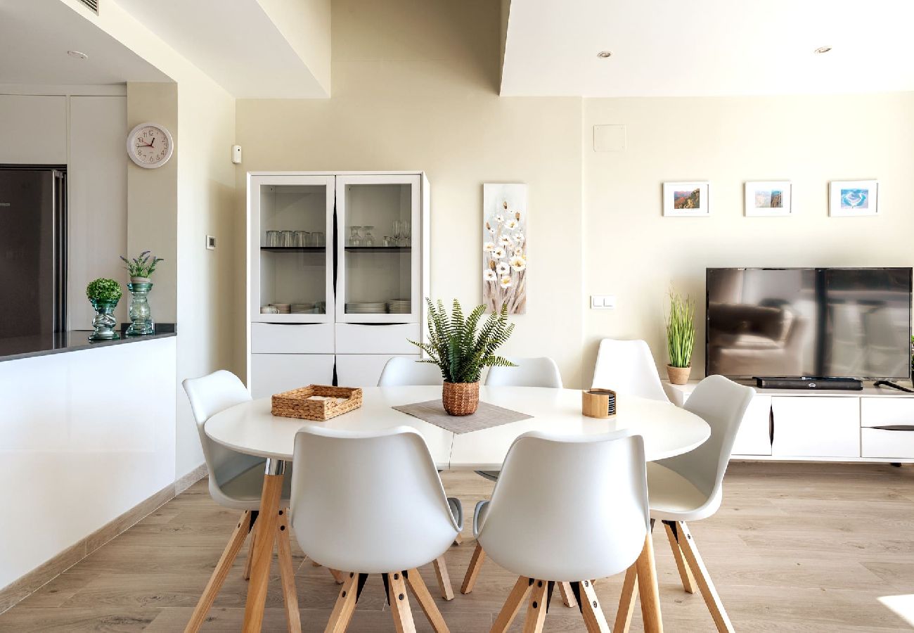 Byhus i Fuengirola - Rækkehus 5 min fra stranden og tæt på by. 