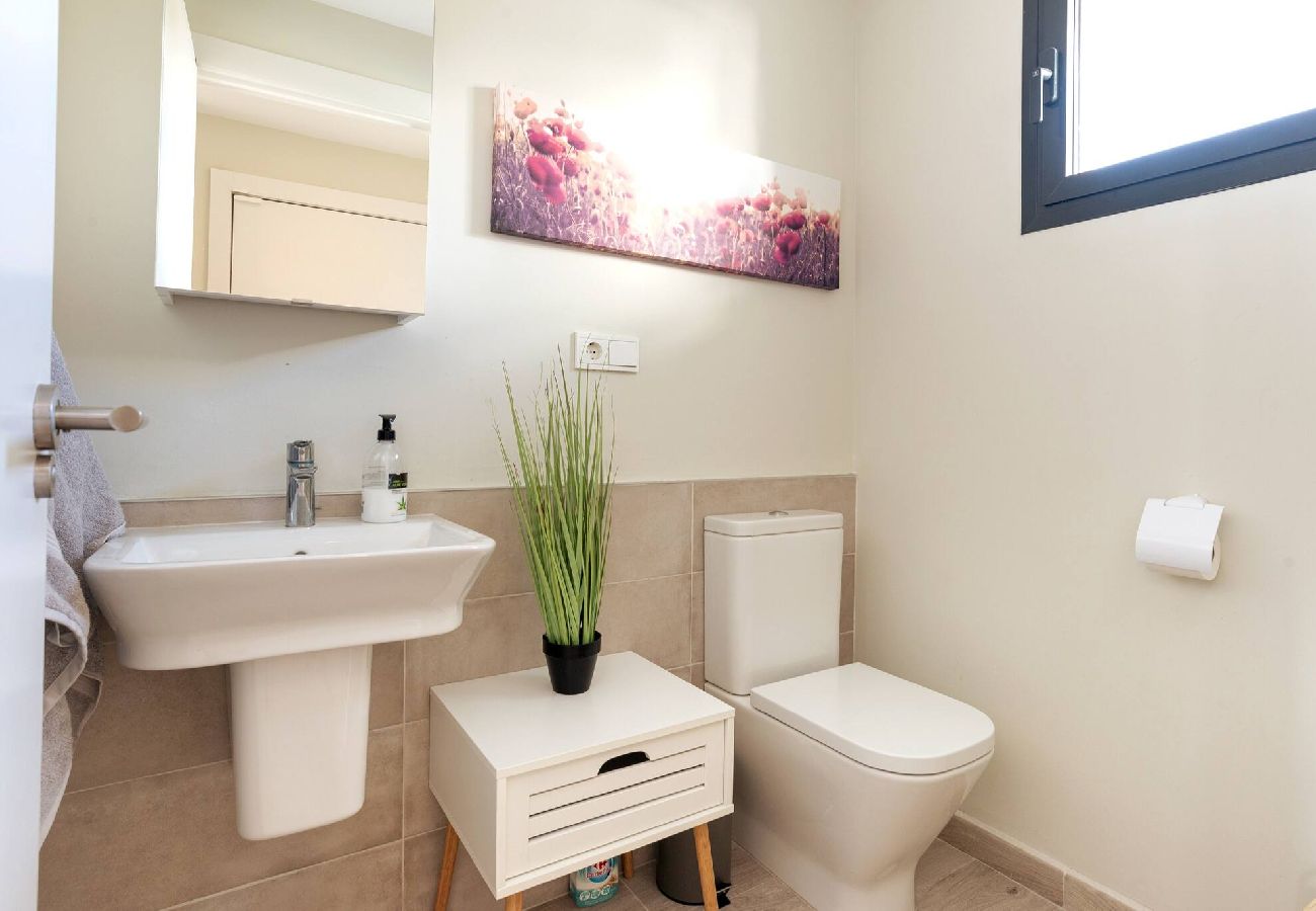 Byhus i Fuengirola - Rækkehus 5 min fra stranden og tæt på by. 