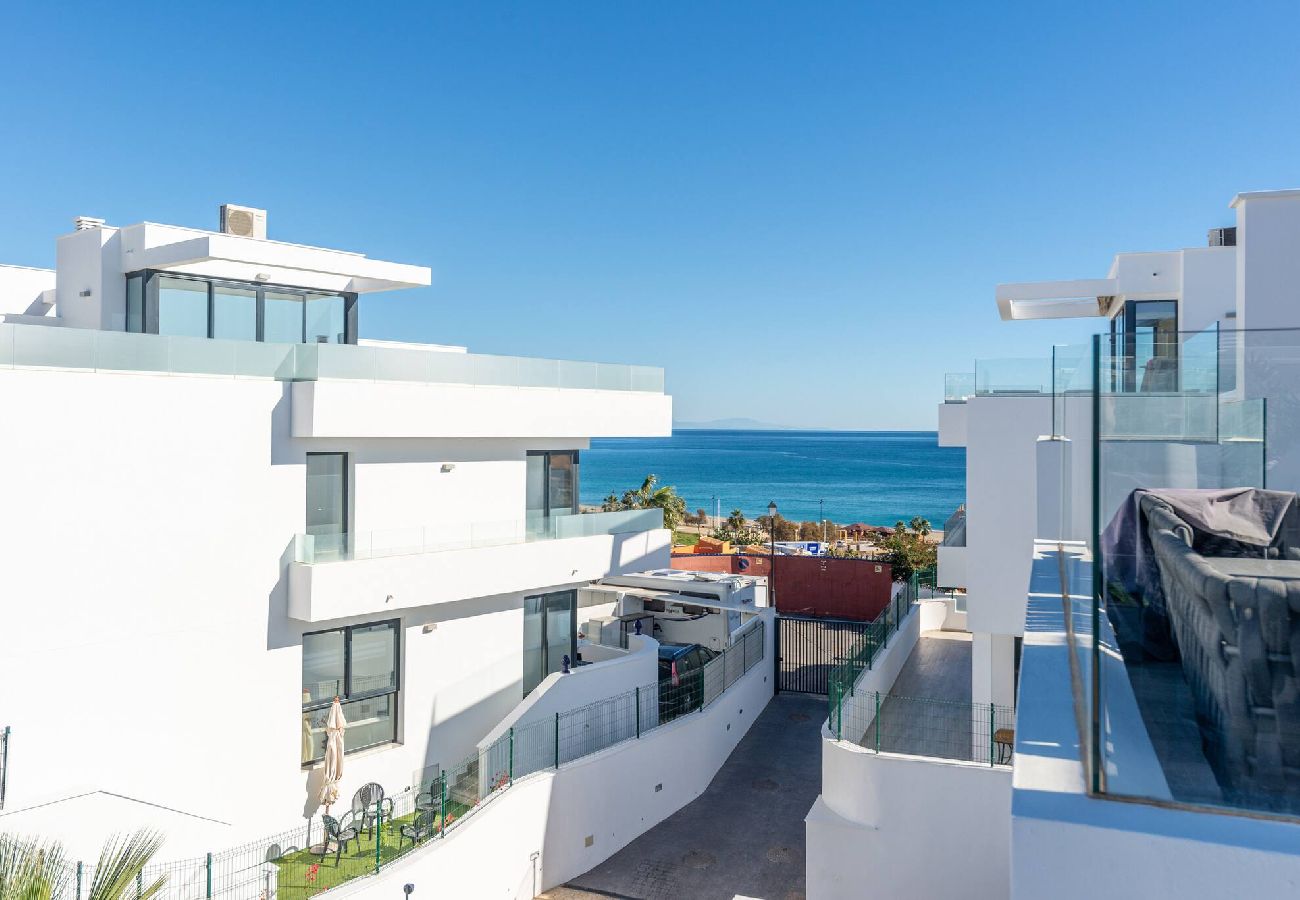 Byhus i Fuengirola - Rækkehus 5 min fra stranden og tæt på by. 