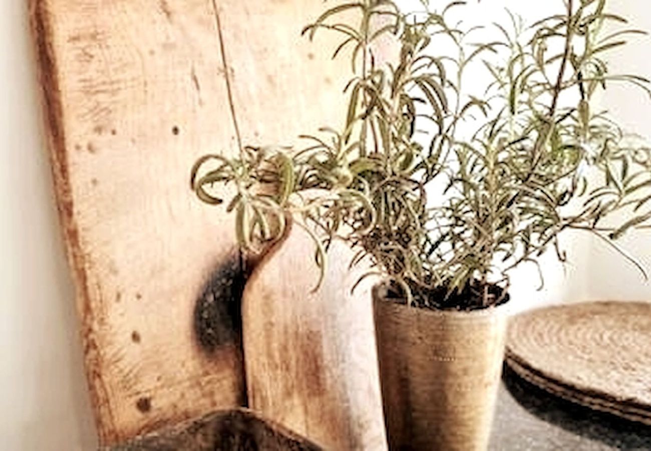 Byhus i Mijas Costa - Rækkehus tæt på by og strand med fælles pool. 