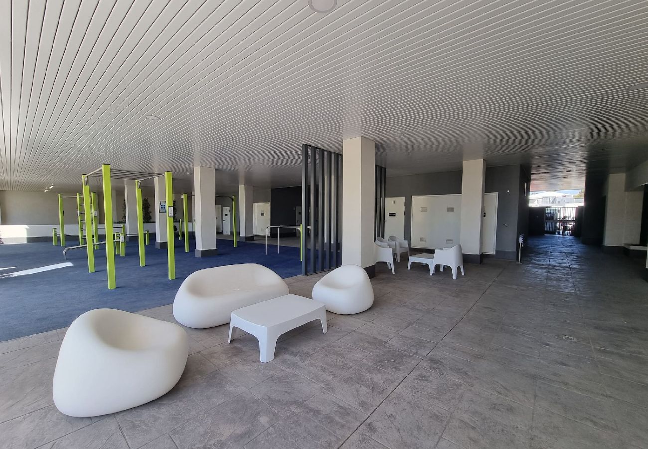 Lejlighed i Mijas Costa - 3 værelses familie suite i Las Lagunas