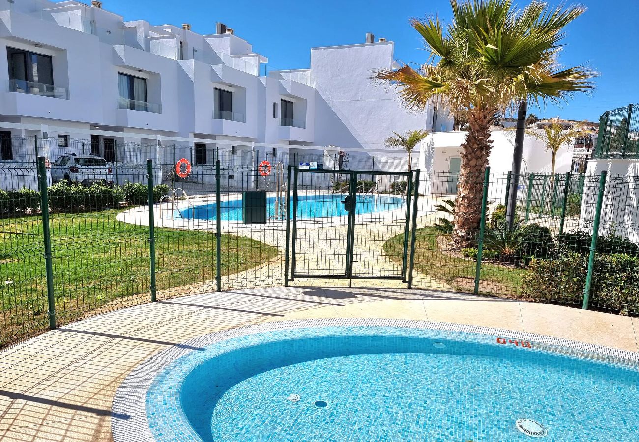 Byhus i Fuengirola - Fantastisk nyt byhus 5 minutter fra stranden. 