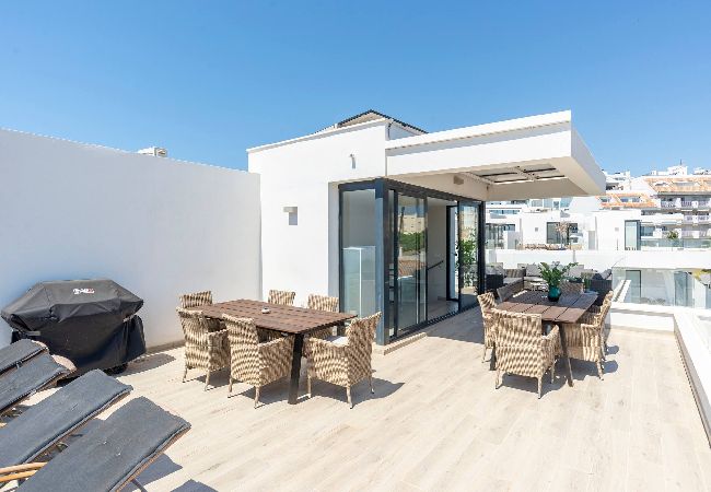 Byhus i Fuengirola - Rækkehus 5 minutter fra stranden i Fuengirola. 