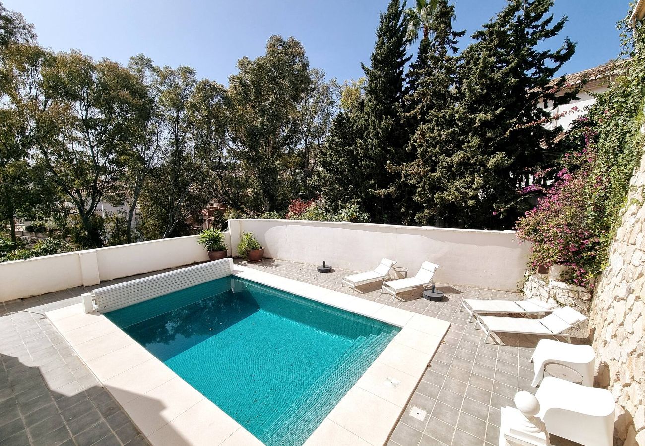 Villa i Mijas Costa - Villa med privat pool tæt på strand og by. 