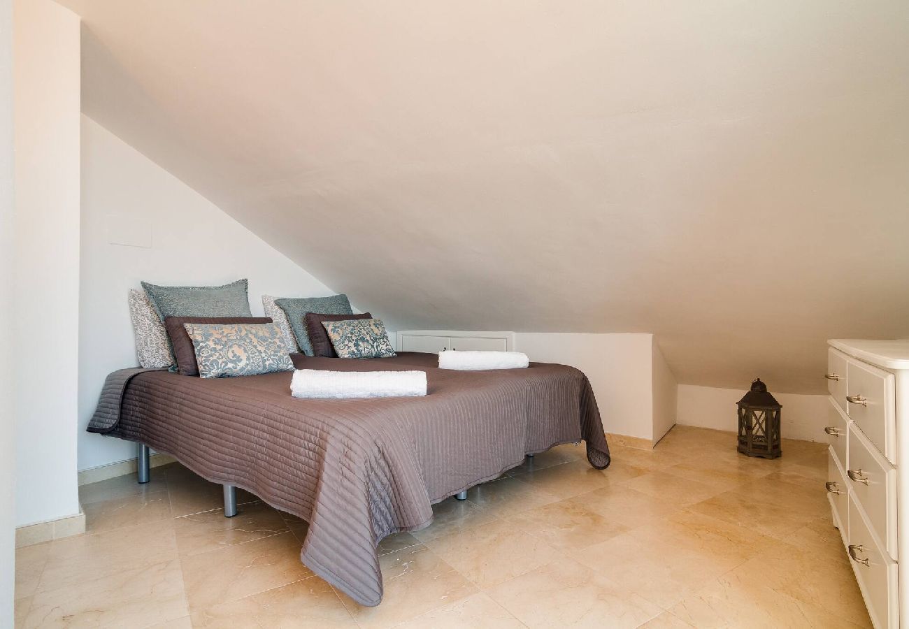 Terraced House in Fuengirola - La Roca 6- 3BR townhouse w/splash pool