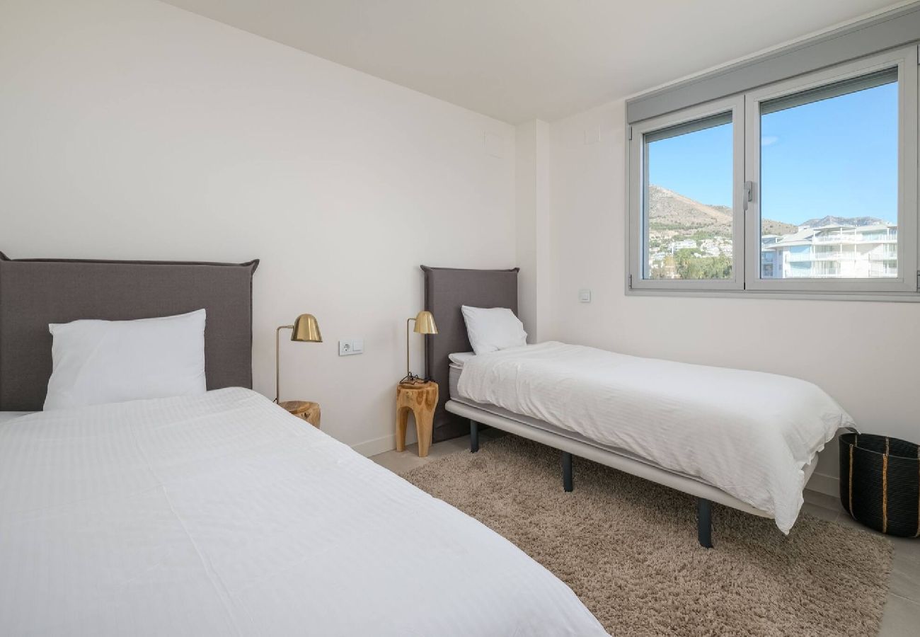 Apartment in Fuengirola - Luxury Boho Penthouse w/jacuzzi 