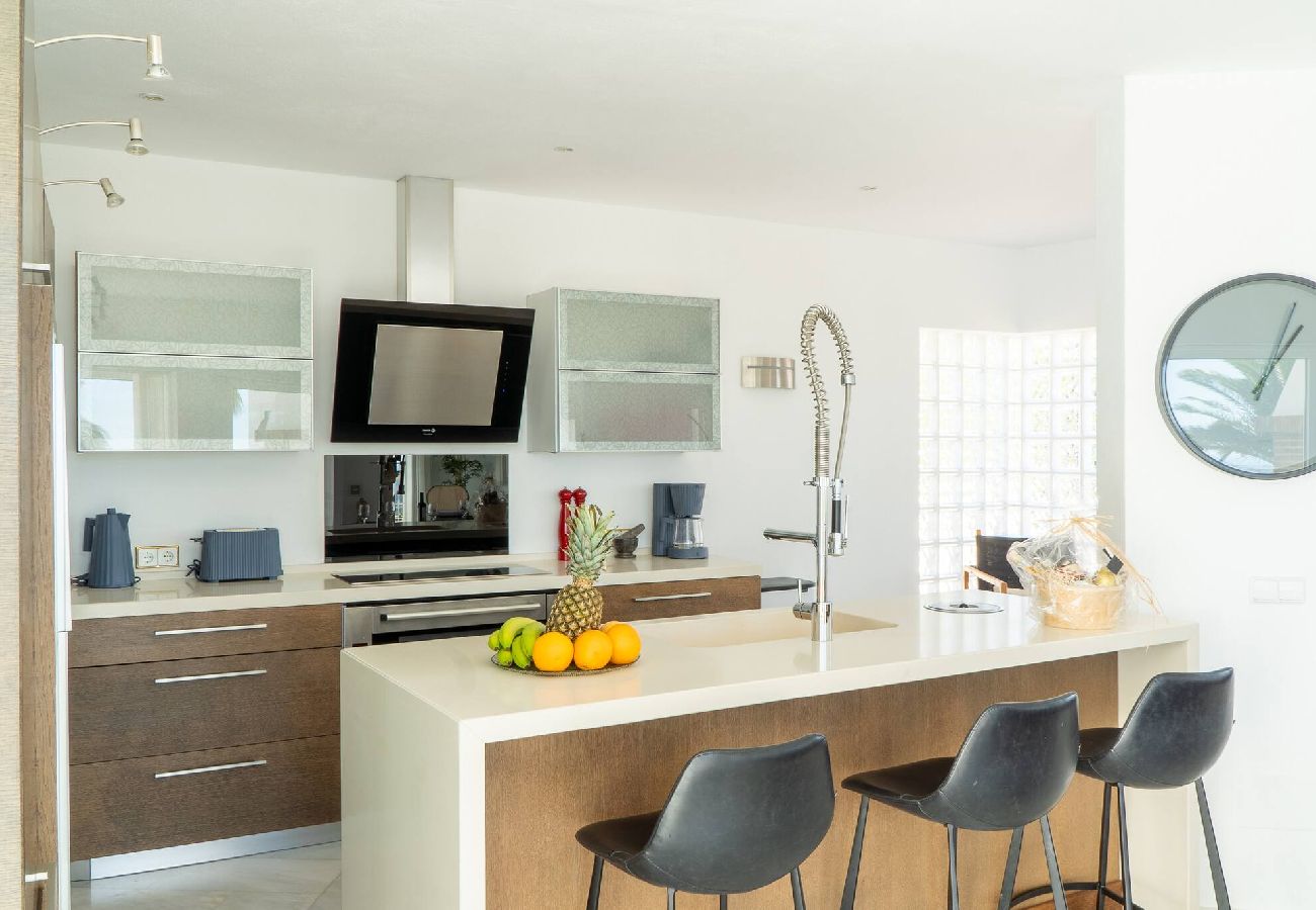 Villa in Mijas Costa - Villa Media Luna 