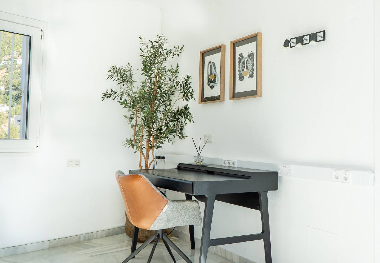 Villa in Mijas Costa - Villa Media Luna 