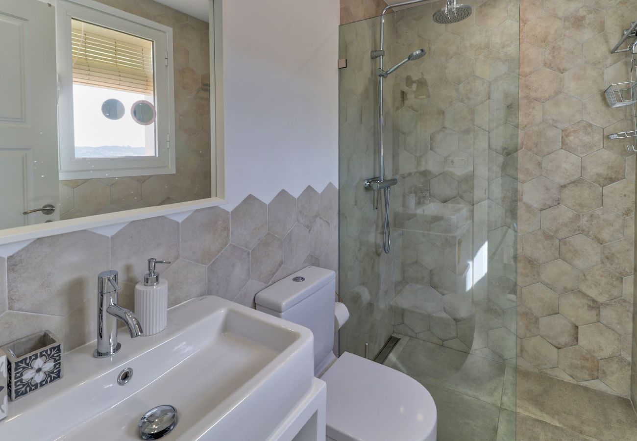 House in Mijas Costa - Fantastic view, villa with private pool. 