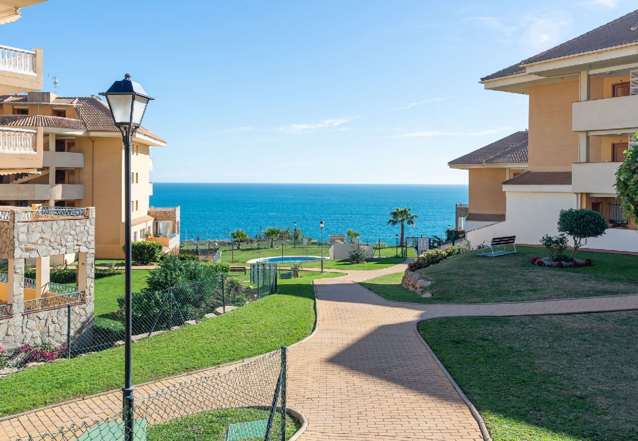 Apartment in Fuengirola - 3 bed penthouse close to beach with fab views. 