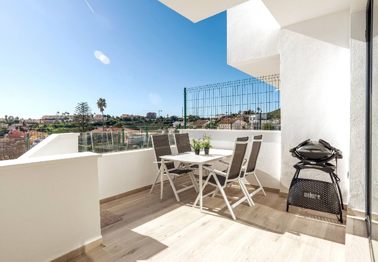 Terraced House in Fuengirola - Terraced house 5 min from beach and close to town. 