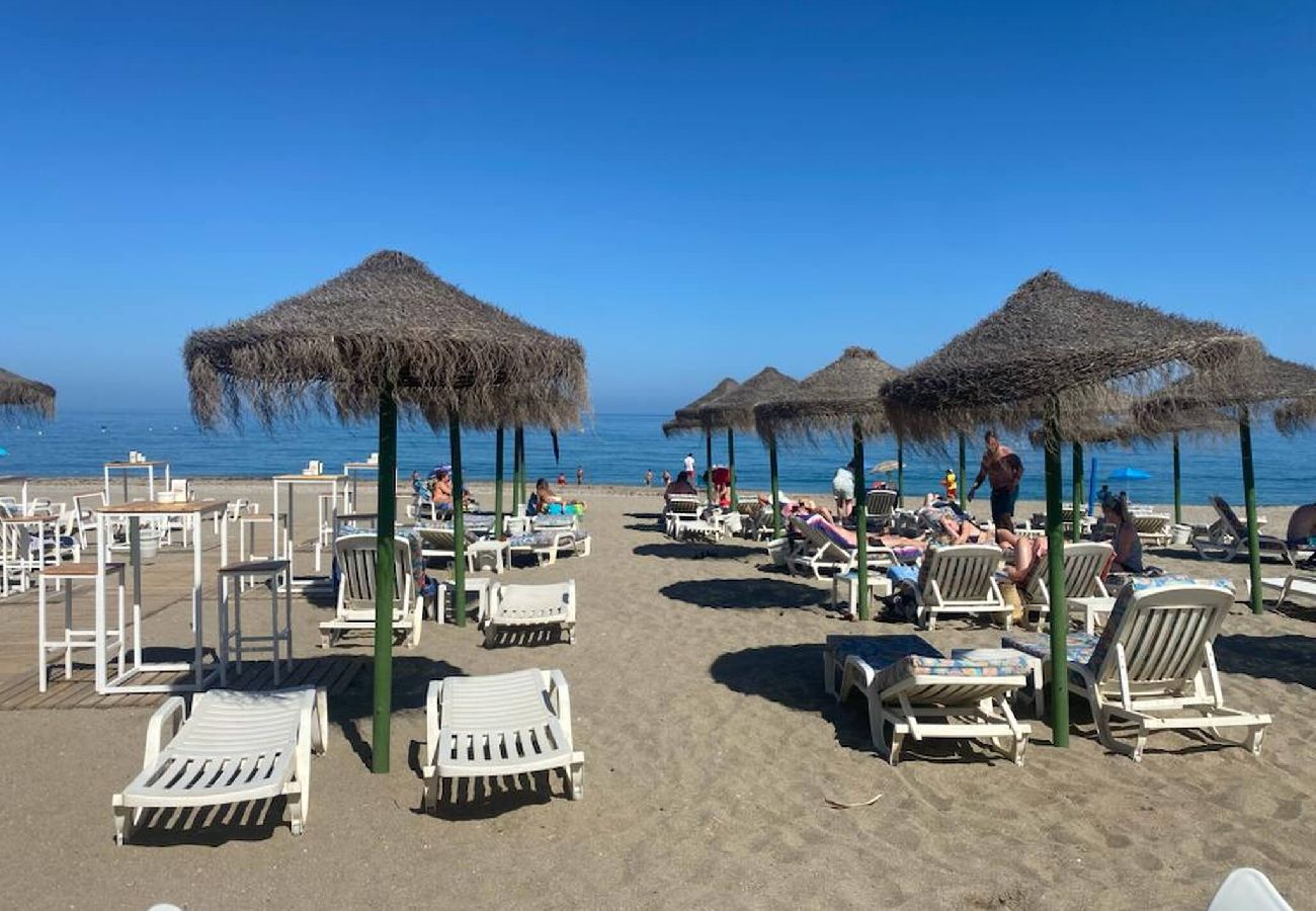 Terraced House in Fuengirola - Terraced house 5 min from beach and close to town. 