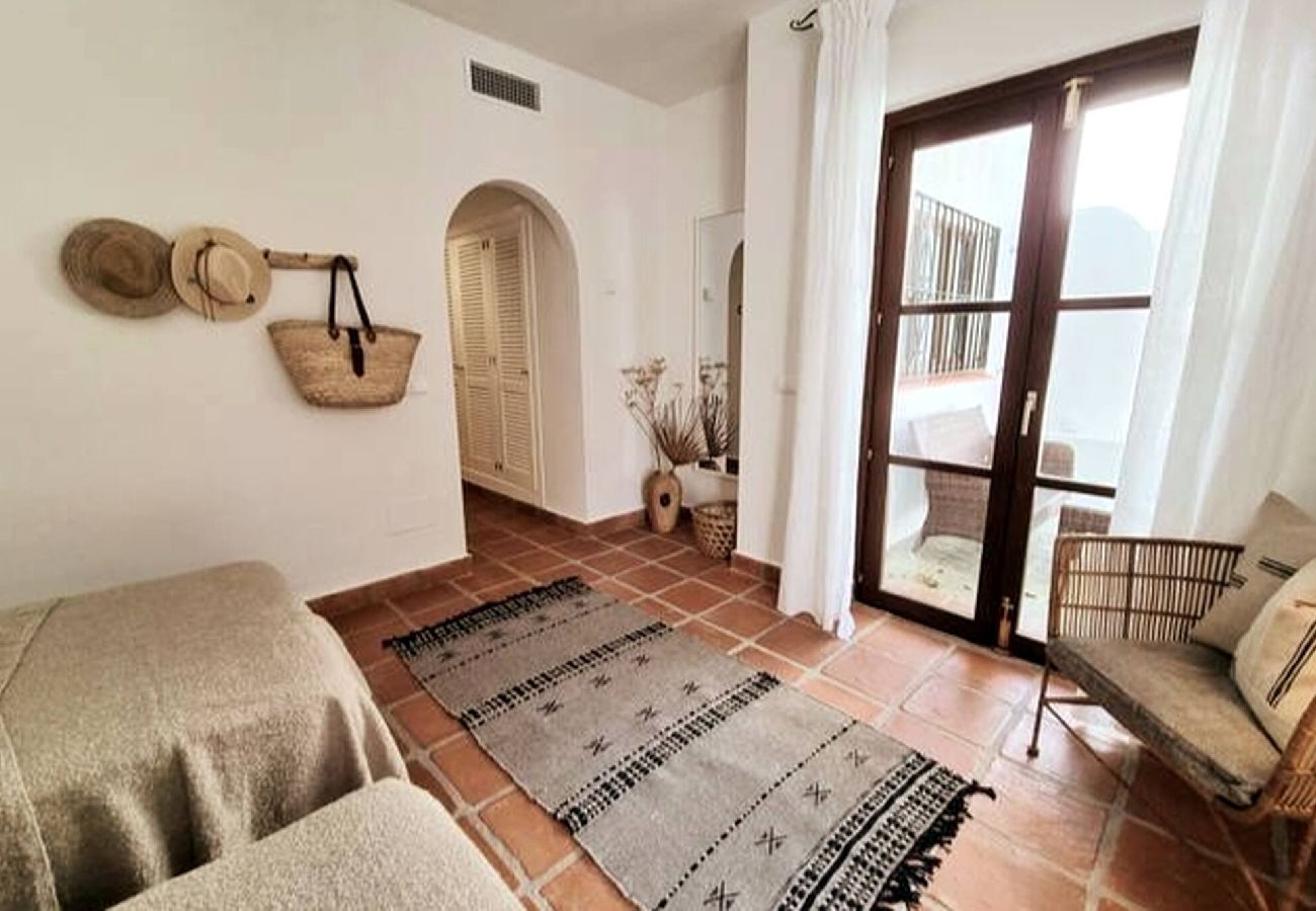 Terraced House in Mijas Costa - Exclusive townhouse near town and beach with shared pool