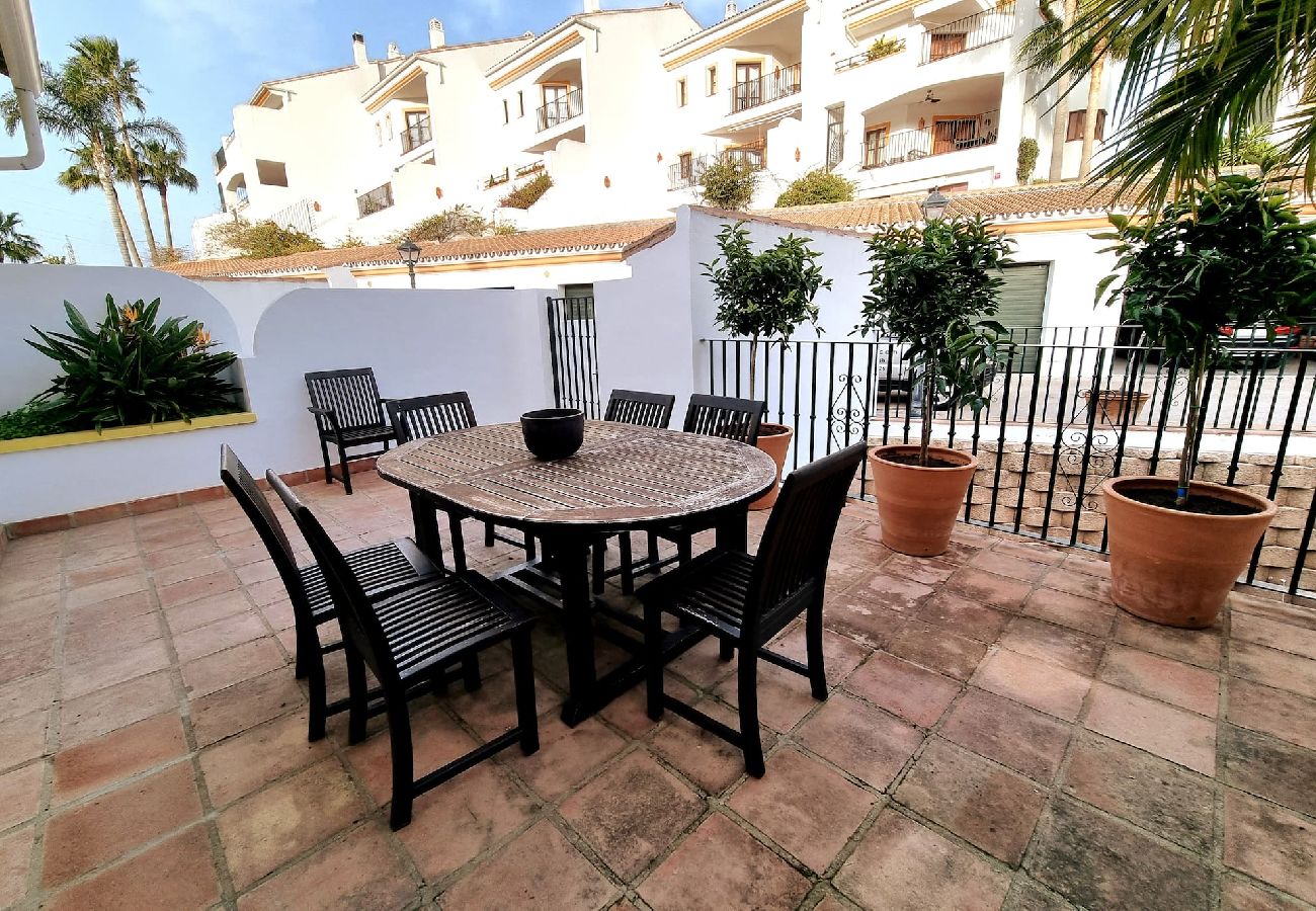 Terraced House in Mijas Costa - Exclusive townhouse near town and beach with shared pool