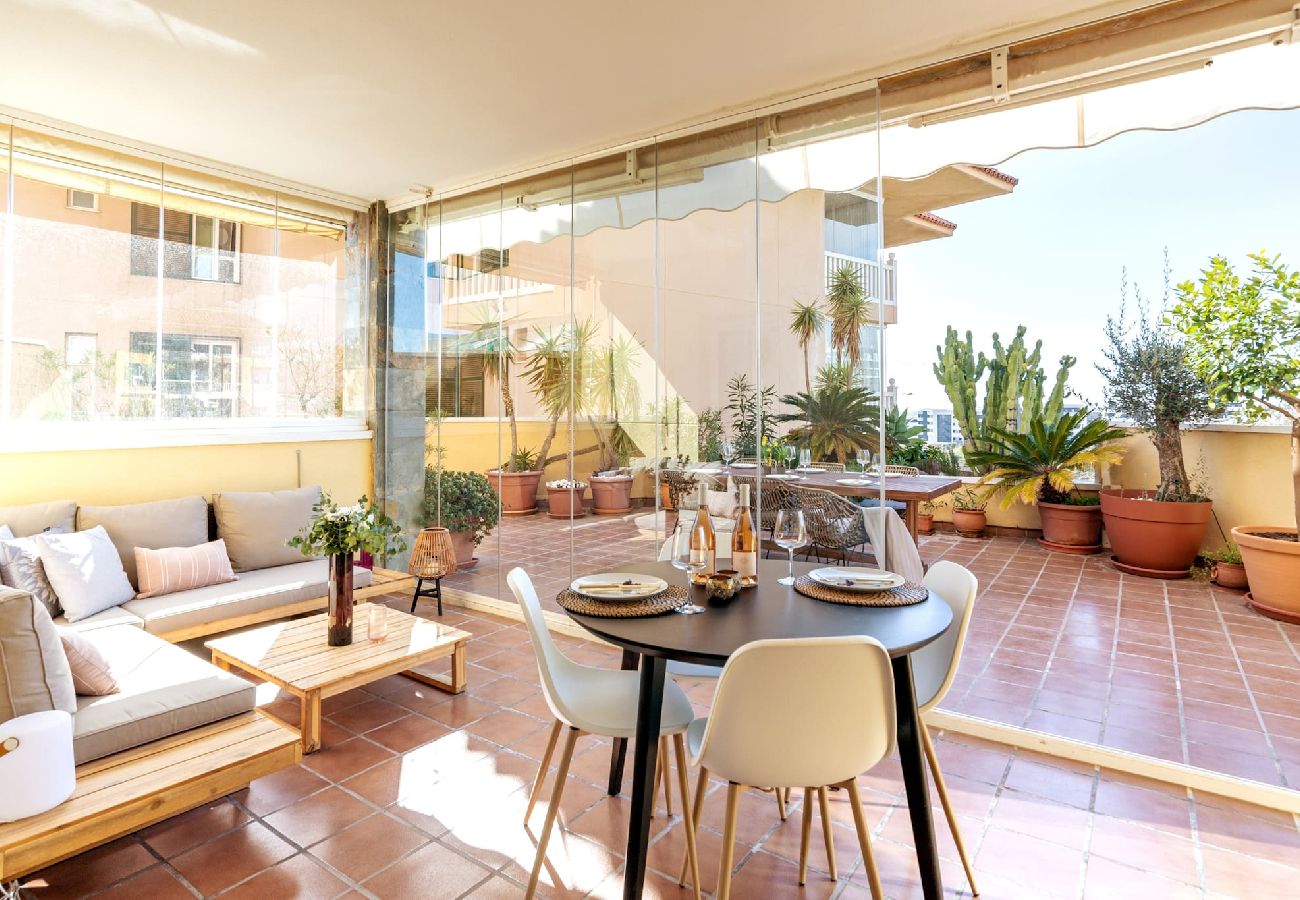 Apartment in Benalmádena - Lovely apartment, large terrace and good location. 