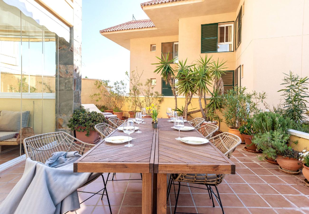 Apartment in Benalmádena - Lovely apartment, large terrace and good location. 