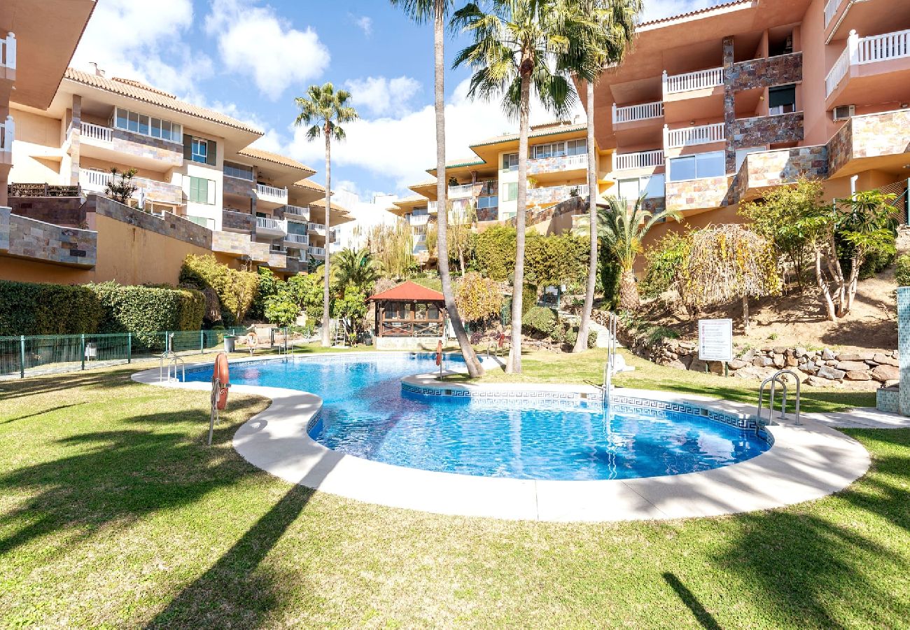 Apartment in Benalmádena - Lovely apartment, large terrace and good location. 