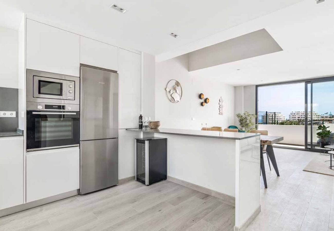 Terraced House in Fuengirola - Fantastic new townhouse 5 minutes from the beach. 