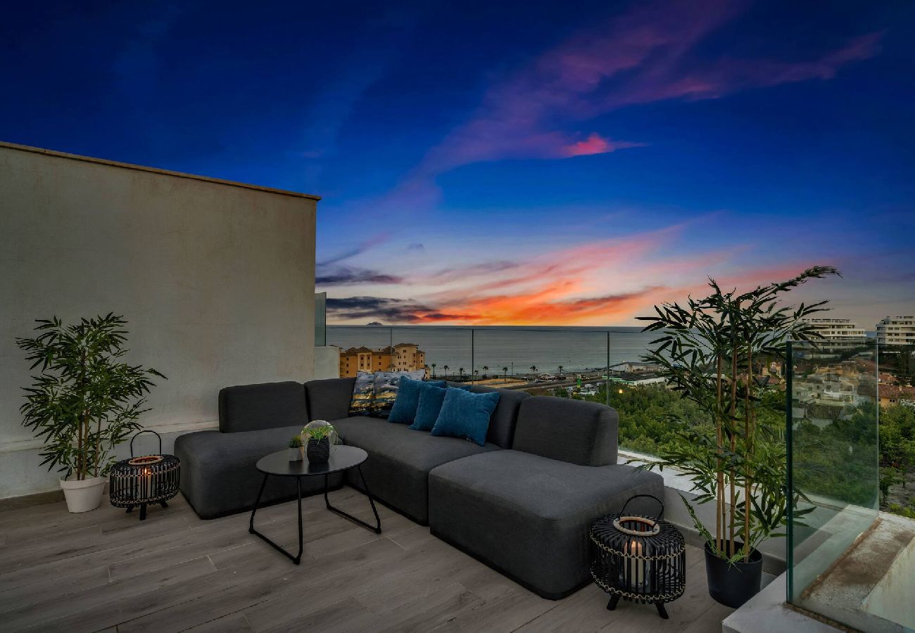 Terraced House in Fuengirola - Fantastic new townhouse 5 minutes from the beach. 