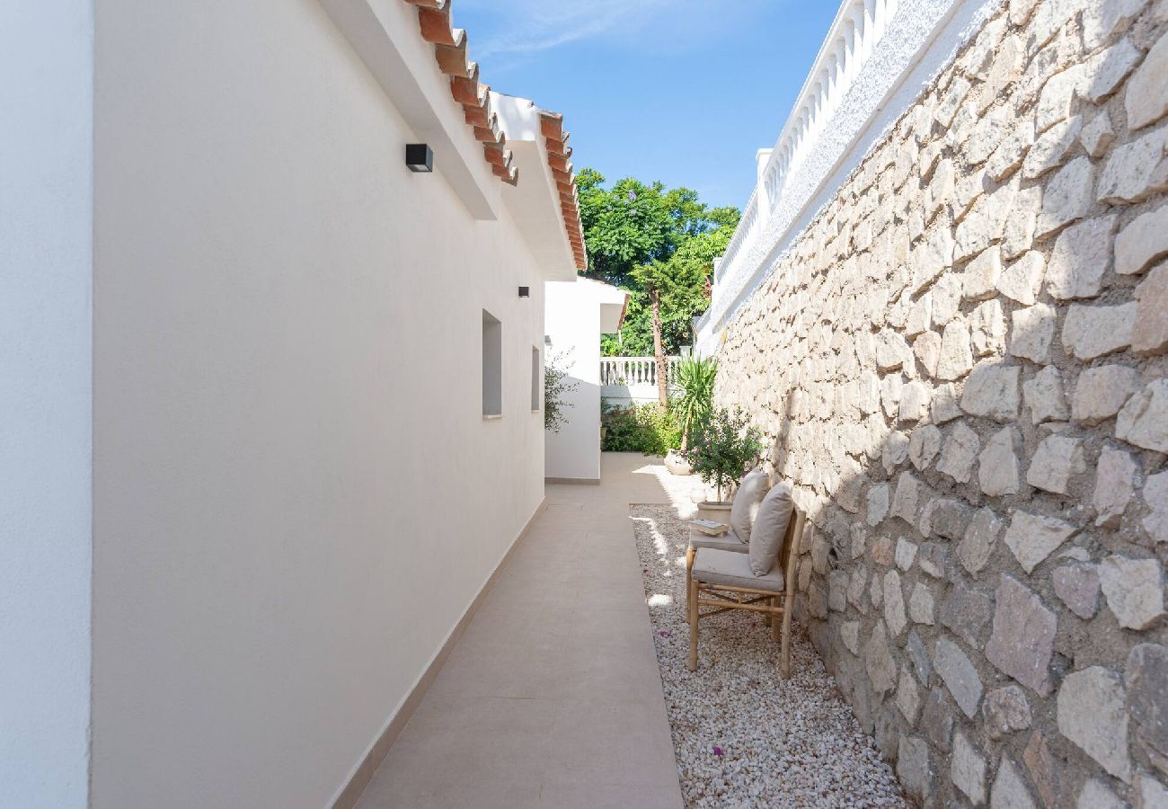 Villa in Benalmádena - Villa with private saltwater pool 