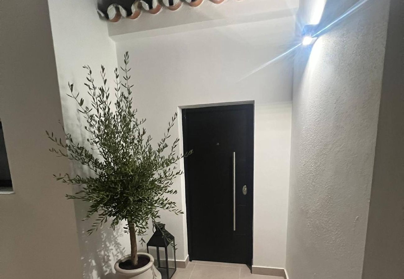 Villa in Benalmádena - Villa with private saltwater pool 