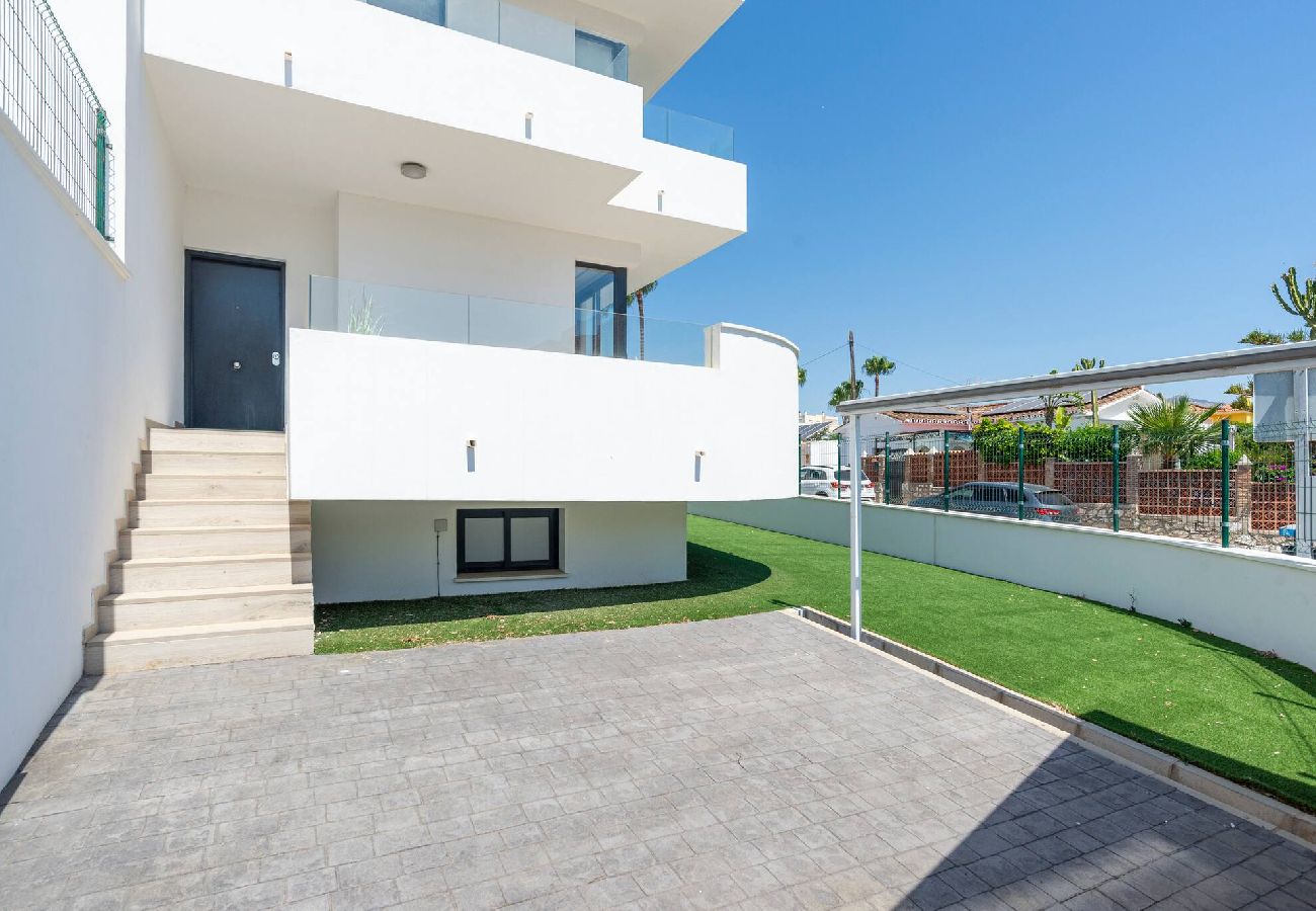 Terraced House in Fuengirola - Townhouse 5 minutes from the beach in Fuengirola. 