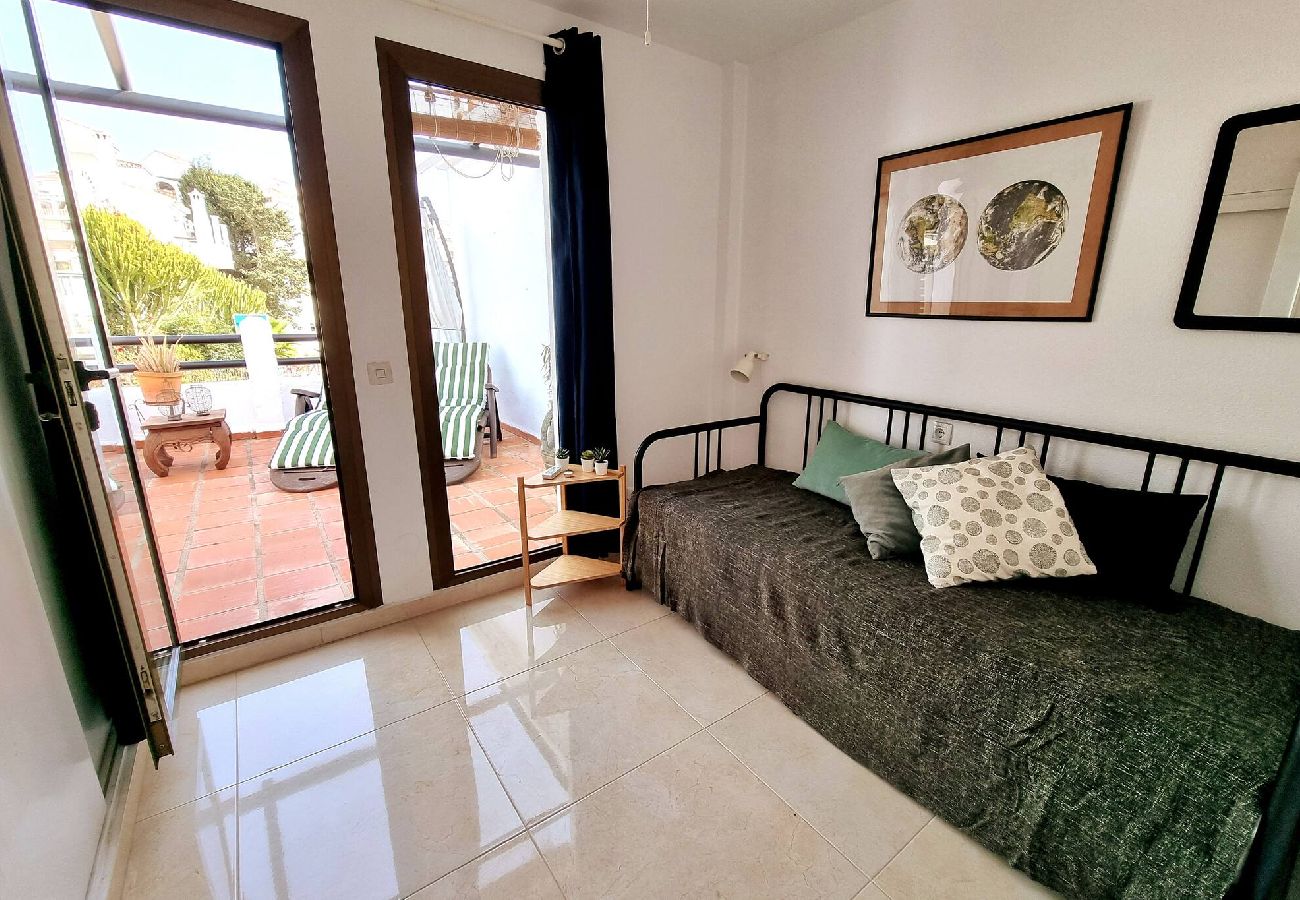 Apartment in Benalmádena - Apartment with 2 terraces in Pueblo Evita. 