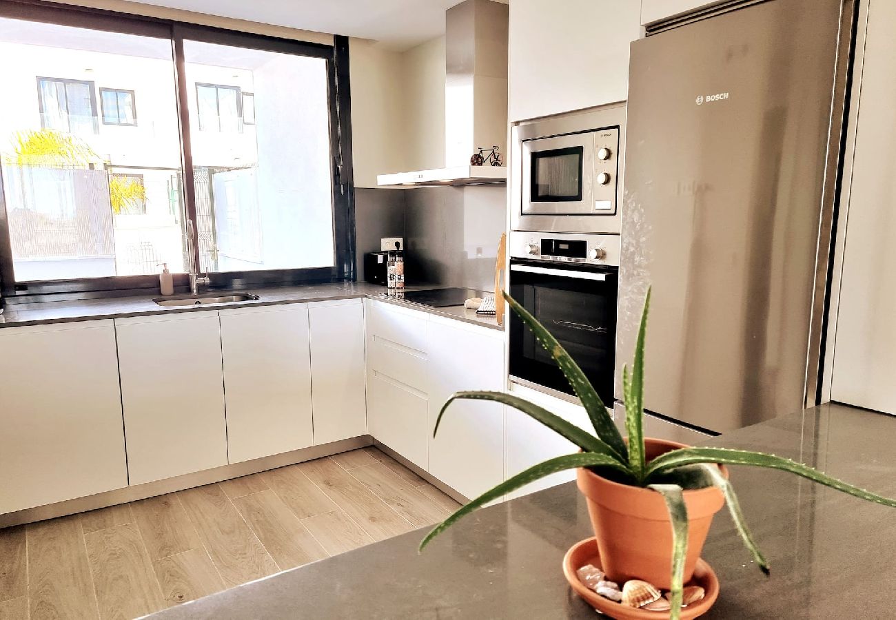 Terraced House in Fuengirola - Modern terraced house close to beach and town. 